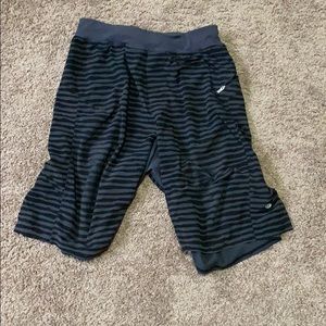 Lulu shorts 9”